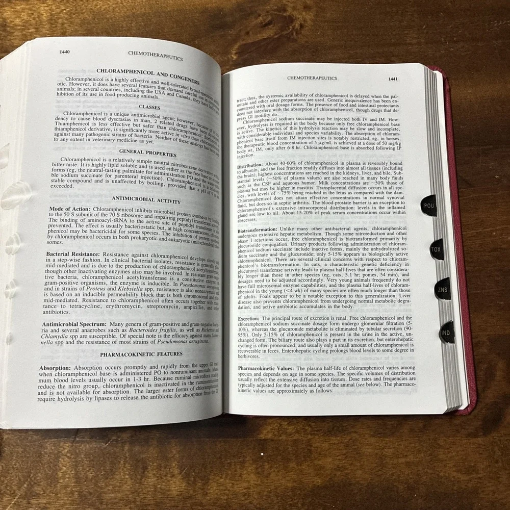 The Merck Veterinary Manual 1991 hardcover 7th Edition